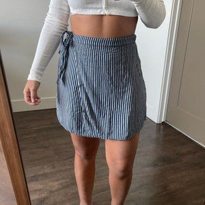 American Eagle Striped High Waisted Tie Wrap Mini Skirt Size XS